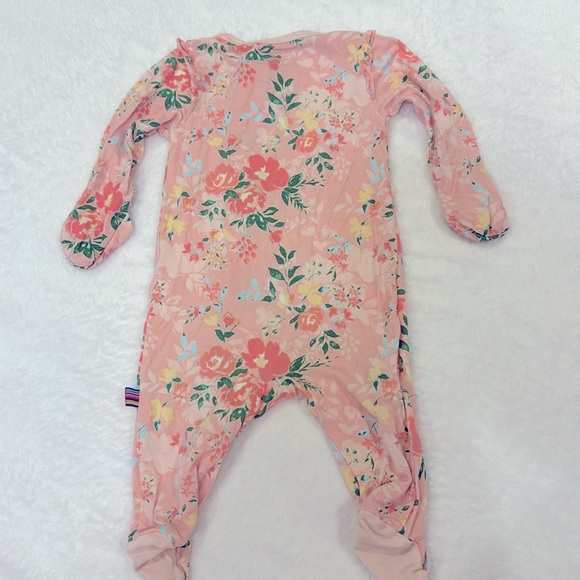 Magnetic Me Bamboo newborn sleeper - Picture 4 of 4